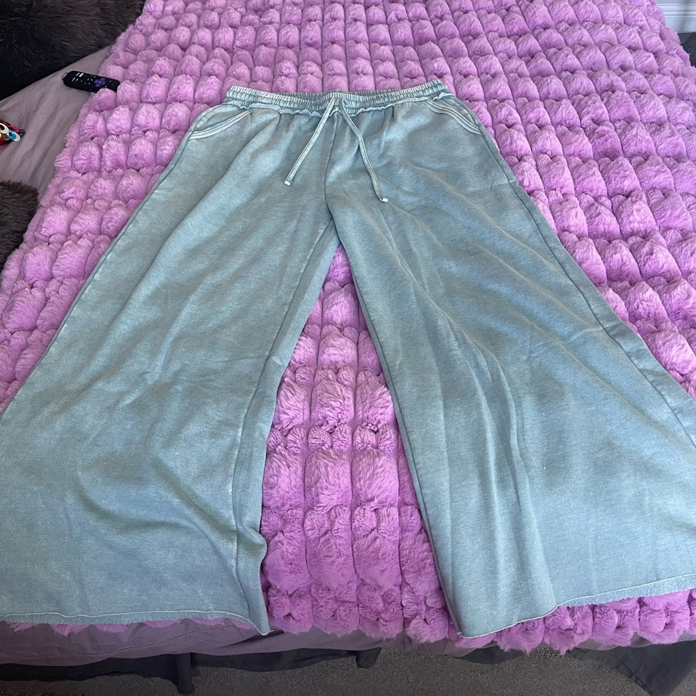 Zenana wide leg joggers in ice blue acid wash.